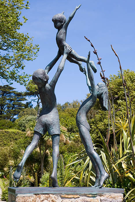 Sculpture, Tresco Abbey Gardens