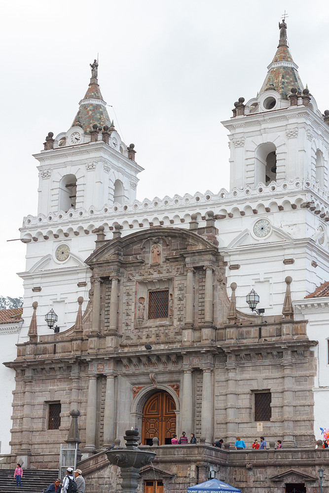 The Church of San Francisco, dating from the late 16th century. Quito.