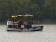 WhiteGreenRedBoat_Pasur_OM01166