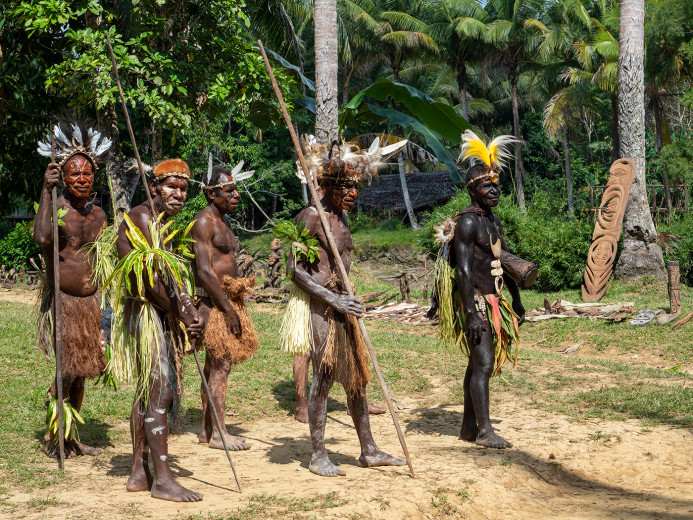 KonmeiVillageDancers_OM69360