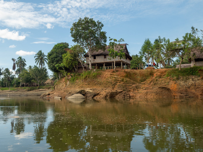 RiverHouse_OM69001