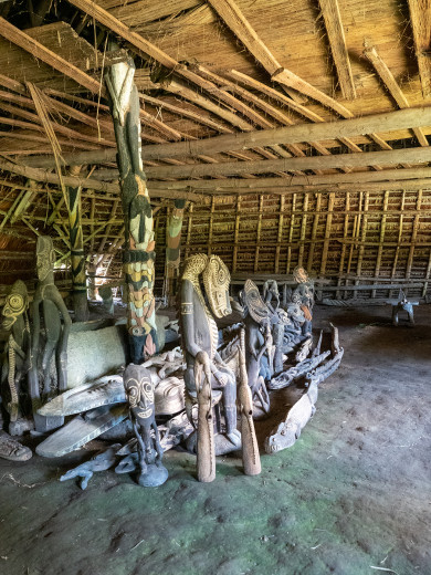 SpiritHouse_OM69434