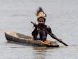 WomanInCanoe_OM19398