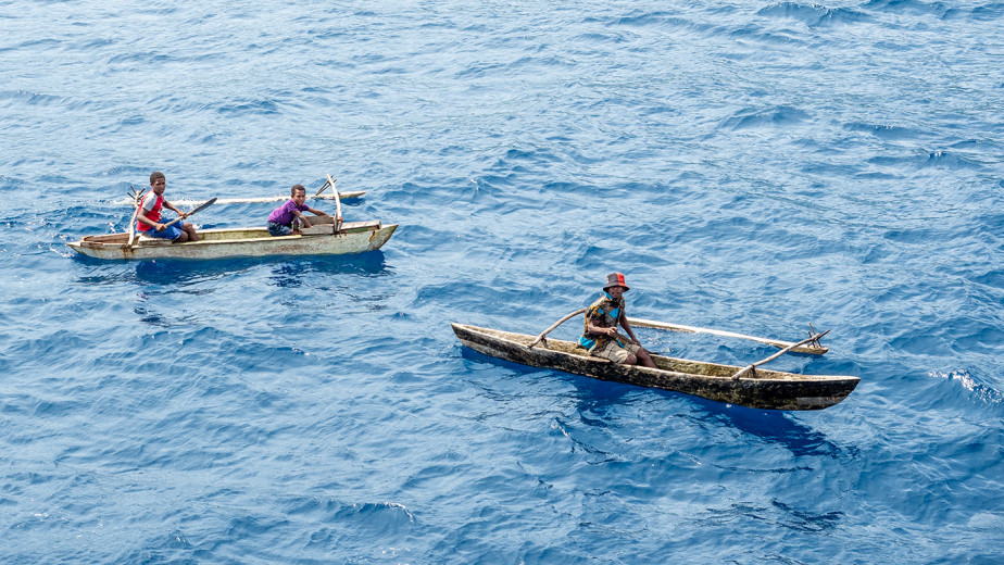 TwoMoreCanoes_OM73698