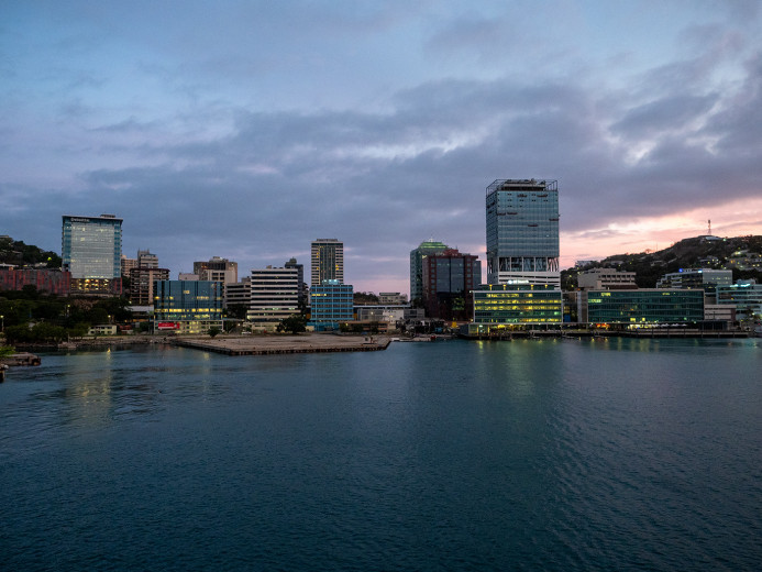 LeavingPortMoresby_OM71824